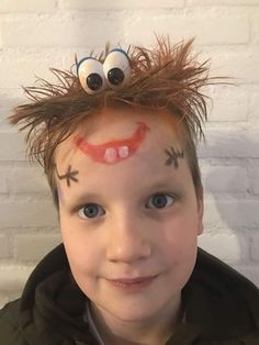 Crazy Christmas Hairstyles For Boys, Crazy Hair Christmas Ideas, School Spirit Face Paint, Silly Costumes, Short Hair For Boys, Easter Hairstyles For Women