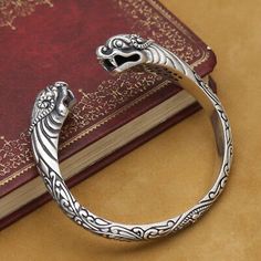 (eBay) Viking Fenrir Pengan pure Solid 925 Sterling Silver Handmade Warriors Bracelet Dragon Bracelet, Sterling Silver Rings Set, Sterling Bracelets, Punk Jewelry, Silver Dragon, Silver Chain Necklace, Bracelets And Charms, Silver Man, Pure Silver