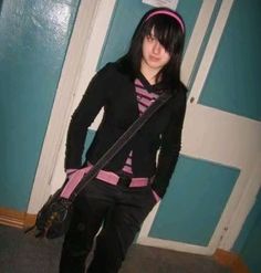 Early Emo Fashion, Mid West Emo Fashion, 2010s Internet Outfits, Vampirefreaks 2000s, Early 2000s Emo, Emo Scene Girls, Emo Pictures, Emo Princess