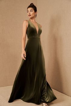 Green Velvet Maxi Dress, Jenny Yoo Bridesmaid Dresses, Green Dress Accessories, Embroidered Dress Formal, Velvet Gown, Velvet Clothes, Velvet Maxi Dress, Velvet Maxi, Jenny Yoo