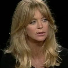 1970s Hairstyles, Blonde Bangs, Layered Hair With Bangs, Goldie Hawn, Blonde Hair Looks, Hair Affair, Long Hair With Bangs, Haircuts For Long Hair, New Hair Colors