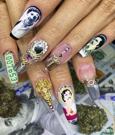 Mexican Nails, Nail Design Glitter, Crazy Nail Designs, Nail Salon Decor, Nail Jewels, Finger Nails, Glow Nails, Crazy Nails, Pablo Escobar