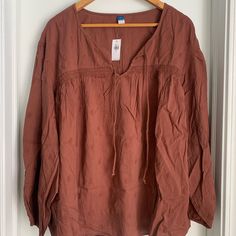 Nwt Old Navy Burnt Orange Peasant Blouse. Never Worn Professional Or Casual Top. Casual Tunic Peasant Top For Fall, Orange Bohemian Relaxed Fit Top, Peasant Style Brown Long Sleeve Tops, Fall Peasant V-neck Top, Peasant Tops For Daywear In Fall, Peasant Tops For Fall Daywear, Fall Peasant Style V-neck Top, Fall Orange Blouse For Daywear, Orange Fall Blouse For Daywear