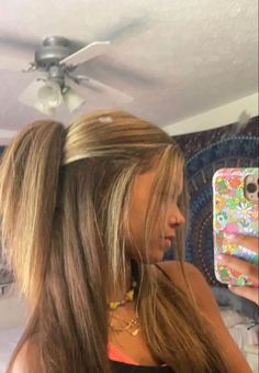 Cute Hairstyles For Fair, Hair Styles For Highschool, Good School Hairstyles, Cute Highschool Hairstyles, Straight Hairstyles White Girl, Basic White Girl Hairstyles, Back To School Hairstyles Straight Hair, Hair Styles For School Pictures, Cute Hair Inspo For School