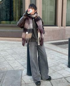 • winter outfits • autumn style • winter aesthetic • winter shoes 2023 • vintage style ideas • winter style inspo • London streetstyle • early spring outfits • Acne Studios scarf Winter Outfits Scarf, Winter Shoes 2023, Early Winter Outfits, Winter Outfits London, Winter Vintage Outfits, Acne Studios Scarf, Literal Legend, Winter Outfits Aesthetic