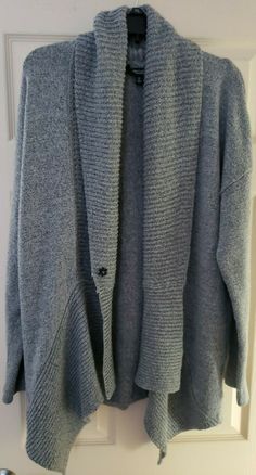 Vera Wang Simply Vera Women's Open Front Cardigan Sweater GRAY (Size X-LARGE) PRE-OWNED Original MSRP $89 This is a women's pre-owned long sleeve open front MEDIUM WEIGHT cardigan sweater.   It is in excellent condition and never actually worn.   It has been hanging in a closet for a while.   It is Gray and has recently been washed and dried.  *Open Front *Front Sides Hang Lower (Batwing Front) *Medium Weight Fabric *2-Snap closure OPTION in front Please see measurements below.  Measurements are Vera Wang Sweater, Simply Vera, Open Front Cardigan, Vera Wang, Grey Sweater, Medium Weight, Front Open, Cardigan Sweater, Snap Closure