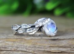 Rainbow Moonstone Leaf Ring, Moon Stone Gemstone Silver Leaves Ring Leaf Wedding Band, Leaves Ring, Silver Leaf Ring, Ring Moon, Ring Moonstone, Silver Leaves, Gemstone Meanings, Nature Ring, Big Diamond