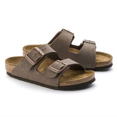 Birkenstock Arizona Mocha, Birkenstock Brown, Birkenstock Sandals Arizona, Two Strap Sandals, Birkenstock Sandals, Kids Sandals, Birkenstock Arizona, Birkenstock Shoes, Metal Buckles