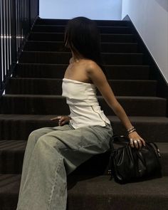 Shoulder Stretch, Foto Tips, Evening Outfits, How To Pose, 2000s Fashion, Looks Style, Lookbook Outfits, Fashion Killa, Cute Casual Outfits