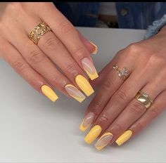 Simple Toe Nails, Yellow Nails Design, Gold Glitter Nails, Colored Acrylic Nails, Neutral Nails, Yellow Nails