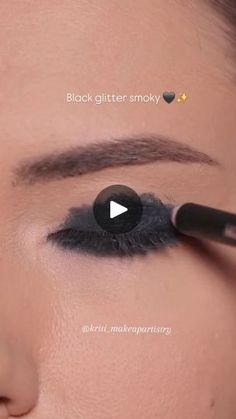 10M views · 82K reactions | Inspiração Belíssima 😍 | By Universo Feminino | Facebook Mom Clothing Style, Shadow Ideas, Hair And Makeup Tips, Beauty Tricks, Makeup Tutorials, Eye Shadow, Makeup Tutorial, Beauty Hacks