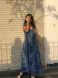 Udaipur Outfits, Bengali Aesthetic, Indian Maxi Dress, Maxi Dress Indian, Jaipur Travel, Desi Fits, Indian Kurti Designs, Cute Clothing Stores, Traditional Indian Dress