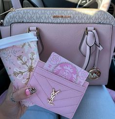 Cute Pink Bag Aesthetic, Pink Bag Aesthetic, Cute Pink Bag, Purses Aesthetic, Backpack Purses, Pink Lifestyle, Luxury Bags Collection, Purse Essentials