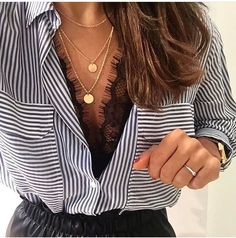 Lace + Stripes Zara Style, London Style, Body Outfit, Casual Outfit Inspiration, Fashion Friday, Zara Fashion, Happy Girl, Street Style Paris, Fashion Seasons