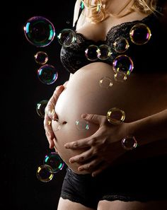 Funny Maternity Pictures, Maternity Photography Poses Outdoors, Bump Pictures, Maternity Photoshoot Outfits