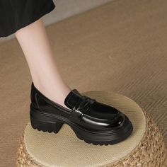 Lasaky - High-Quality Platform Black Leather Loafers with Thick Soles by Huizhou Yuexinwang Rough Heels, Black Leather Loafers, Pig Skin, Olivia Mark, Leather Loafers, Cowhide Leather, Black Leather, Slippers, Loafers