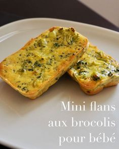 two pieces of bread on a plate with the words mini flans aux brocolis pour belbe