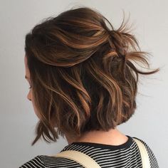 Brown Balayage Bob, Cute Medium Length Hairstyles, Chocolate Brown Hair Color, Brunette Balayage, Chocolate Brown Hair, Brown Balayage, Trendy Hair Color, Short Hair Color