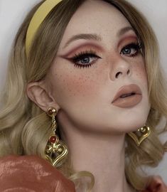 Look Disco, Faux Freckles, Smink Inspiration, Glamour Makeup