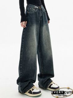 Streetwear Fashion Vintage, Baggy Boyfriend Jeans, E Girl Style, Jeans Online Store, Chica Cool, Street Y2k, Womens Fashion Jeans, Streetwear Mode, Trendy Jeans