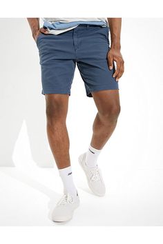 LIVED-IN™ bottoms collection/Flex is durable and designed to give you just enough stretch to move with no problem/Comfortable and never loses its shape/Specifically washed for a lived-in look/Soft, structured fabric Casual Comfort Stretch Shorts, Casual Shorts With Comfort Stretch, Casual Stretch Bottoms With 5-inch Inseam, Structured Fabric, Khaki Shorts, No Problem, Mens Denim Short, Mens Shorts, Women's Jeans