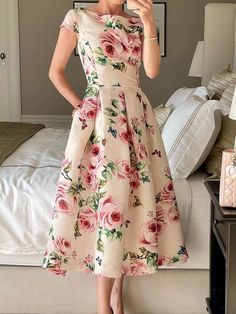 Floral Regular Fit Elegant Crew Neck Short sleeve Midi Dress | stylewe Garden Tea Party Outfit, Garden Attire, Garden Bridal Shower Themes, Tea Party Outfit, Garden Bridal Showers, Garden Tea Party, Short Sleeve Midi Dress, Summer Elegant, Tea Party Garden