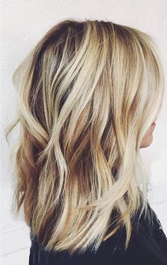 Cut Wolf, Blonde Wavy Hair, Hair Color Highlights, Penteado Cabelo Curto, Brown Blonde Hair, Hair Envy, Blonde Balayage