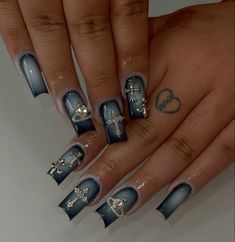 blue grey acrylics Black And Blue Gel Nails, Short Acrylic Nails Birthday Set, Blue Grey Nails Design, Blue Nails With Charms, Genre Nails, Grey Acrylics, Grey Blue Nails, Acrylic Nails With Charms, Black And Grey Nails