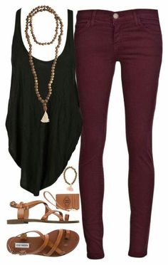 Wine Pants Outfit, Outfit Pantalon Vino, Maroon Pants Outfit, Vegas Outfits, Jeans Sandals, Casual Pieces, Black Pants Outfit, Maroon Pants, Wardrobe Black