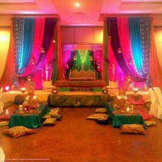 Pakistan Mehndi, Henna Ceremony, East Indian Wedding, Arabian Party, Mehndi Stage, Arabian Nights Party, Moroccan Party, Moroccan Theme