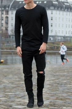 Black Outfit Men, Vans Converse, Black Clothes, Black Jeans Outfit, Black Dress Outfits, Mein Style, Black Women Fashion, All Black Outfit