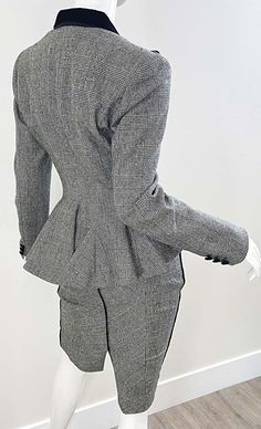 For Sale on 1stDibs - Chic never worn early 2000s ROBERTO CAVALLI black and white houndstooth plaid print wool and velvet skirt suit ! Jacket features a peplum style in the Elegant Fitted Houndstooth Blazer, Style A Black Skirt, Jean Jacket And Jeans, Black And White Plaid Skirt, White Plaid Skirt, Black Skirt Suit, Skirt With Buttons, Peplum Styling, Black And White Plaid