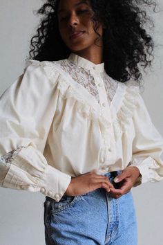 Vintage Cream Blouse With Lace Top, Vintage White Blouse With Lace Trim For Daywear, Vintage Cream Lace Top Blouse, Romantic Lace Blouse, Vintage Cotton Blouse With Lace Cuffs, Daywear Button-up Blouse With Lace Cuffs, Pleated Sleeves, Romantic Lace, Cream Lace