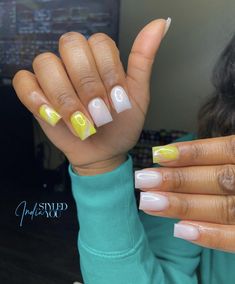 Yellow Nail Ideas Short, Yellow And White Nails Design, Short Square Acrylic Nails Summer Colors, Yellow Short Nails, Acrylic Nails Yellow, Nails 23, Pink Toe Nails, Natural Nail Designs, Gel Toe Nails