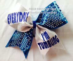 Instagram: @CheerGirlsAndTheirBows Everyday I'm Tumbling Cheer Bow or Hair Bow, Quote Cheer Bow, Cheer Bows with Sayings on Etsy Cheerleader Crafts, Hairstyles Gymnastics, Cheer Accessories, Cheer Clothes, Cheer Things