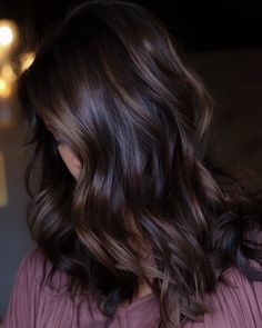 SILKY ❤️ richness Happy Friday! 💫 Toner only to refresh tone of balayage after a few months 💗 7ai + 7GV Oligo Calura Gloss @oligopro… | Instagram Fall Hair Color Ideas, Brunette Balayage Hair, Brown Hair Balayage, Balayage Brunette, Hair Color And Cut, Fall Hair Color, Hair Inspo Color, Dark Brown Hair, Hair Color Trends