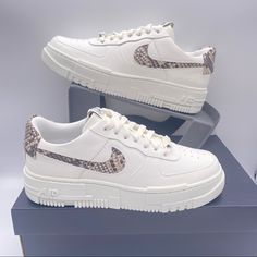 Nike Air Force 1 Low Pixel Se Sail Desert Sand Cv8481-101 Women's Size 7-8.5-9 Brand New Condition. Never Worn. 100% Authentic Women’s Us Size 7--9 (Pick Size) Model #: Cv8481-101 Contact Us With Any Questions You May Have. We Offer Bundle Discount, Shipping Savings. Check Out Our Store! We Have Cool Clothing From Brands Nike, Jordan, Under Armour, Etc. We Also Have For Sale New Or Used Video Games. Make Sure To Follow Us For Regular Footwear & Clothing. White Leather Nike Air Force 1 With Round Toe, Vintage Nike Shoes, Kobe Sneakers, Cool Clothing, Nike Air Jordan 6, Nike Tennis Shoes, Nike Metcon, Womens Jordans, Desert Sand