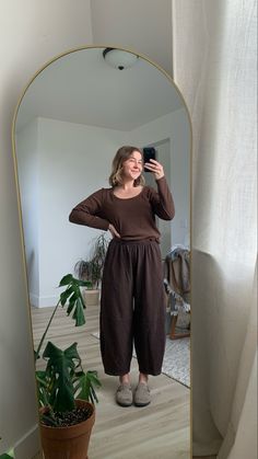 Brown barrel leg pants, monochromatic outfit, mule clogs outfit Dark Brown Clogs Outfit, Zebzag Mule Styling, Barrel Leg Pants Outfit, Brown Mary Janes Outfit, Barrel Pants Outfit, Brown Clogs Outfit, Mary Janes Outfit, Clog Outfit, Barrel Pants