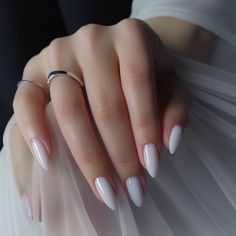 White Natural Nails, White Nail Polish, Acrylic Nails Coffin Pink, Soak Off Gel, Chic Nails, Nail Supply, Chrome Nails, Perfect Nails, Shakira