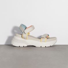 Summer Sport Sandals With Textured Footbed And Ankle Strap, Multicolor Open Toe Sport Sandals For Spring, Multicolor Round Toe Sport Sandals For Spring, Multicolor Sport Sandals With Cushioned Footbed For Spring, Zara Ankle Strap Sandals For Summer, Zara Summer Wedge Sandals With Round Toe, Zara Round Toe Wedge Sandals For Summer, Zara Flat Synthetic Sandals, Zara Synthetic Sandals For Summer