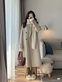 Winter Outfits Korean, Korean Winter Outfits, Mantel Outfit, Fesyen Islam, Stile Hijab, Winter Fashion Outfits Casual, Cute Winter Outfits, Modest Fashion Outfits