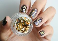 Déco ongle avec feuilles d'or idées pour créer une manucure glamour Hand Care Tips, Gold Foil Nails, Foil Nail Designs, Flame Nails, Makeup Beauty Hacks, Infinity Nails, Foil Nail Art, Ten Nails, Gold Foil Design