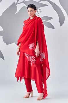 Red asymmetric kurta with thread embroidered floral motifs. Comes with inner slip, pant and dupatta. - Aza Fashions Asymmetric Pants, Asymmetric Kurta, Graphic Embroidery, Red Kurta, Silk Pant, Kurta Pant Set, Georgette Dupatta, Red Thread, Elegant Sophisticated