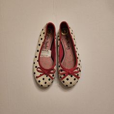 Polka Dot Outfit, Polka Dot Flats, Polka Dot Shoes, Girls Flats, I'm With The Band, Shoes Color