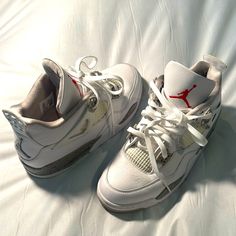 Air Jordan 4 Retro White Oreo In Pristine Condition;Worn Twice. These Shoes Come With A Box However It Is Slightly Damaged. Air Jordan 4 White Oreo, Jordan 4 White, Pretty Sneakers, Kitty Clothes, Hello Kitty Clothes, Pretty Shoes Sneakers, Jordan Shoes Retro, Shoe Wishlist, Jordan 4 Retro