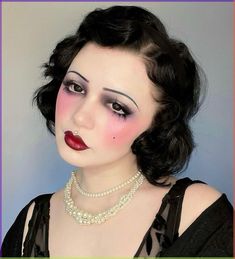 Jawline Exercise Women - Face Exercise to Beautiful Jawline.

Practice it whenever you get time. 1929s Makeup, 1920 Makeup Look, Speakeasy Makeup, Vintage Makeup Hooded Eyes, 20s Eye Makeup, 1920s Eyeshadow, 20s Makeup Tutorial, Goth 1920s, 1920s Eye Makeup