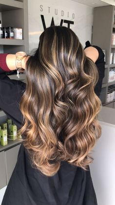 Balayage Hair Caramel, Rambut Brunette, Brown Hair Looks, Brown Hair Inspo, Caramel Hair, Brunette Balayage Hair, Long Hair Color