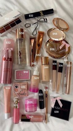 Makeup Collection Goals, Smink Inspiration, Fancy Makeup, Makeup Needs, Makeup To Buy, Makeup Obsession, Luxury Makeup, Makeup Items