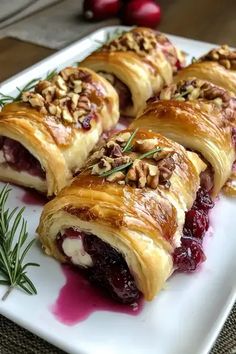 Brie And Cranberry Puff Pastry, Southern Candied Sweet Potatoes, Candied Sweet Potato Recipes, Cheese Ball Bites, Cranberry Brie, Sweet Potatoes Recipe, Broccoli Salad Bacon, Brie Bites