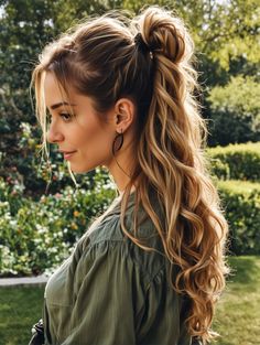 32 Ponytail Hairstyles Easy Enough to Do in Under 5 Minutes – Scan to Talk Hairstyles With Bangs Shoulder Length, Ponytail Hairstyles Front View, Quick Wet Hairstyles, Hairstyles Front View, Everyday Hair Routine, Wet Hairstyles, High Curly Ponytail, Angled Haircut, Dutch Braid Ponytail